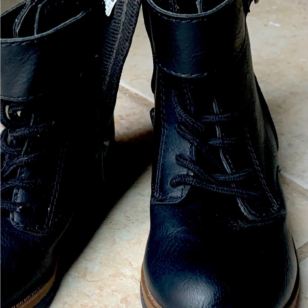 Carters black toddler bootie size 9 barely worn